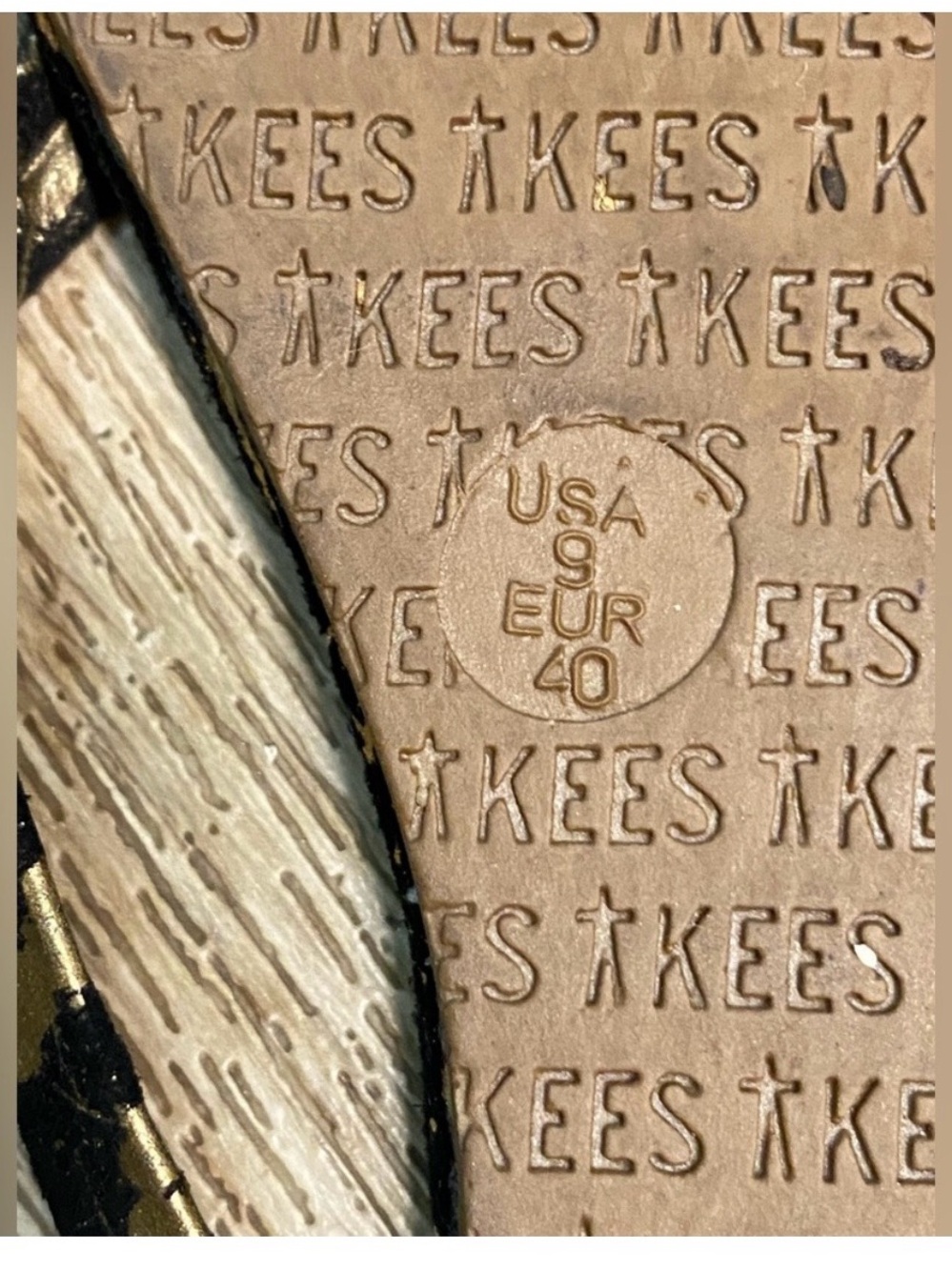 Tkees sandals. Worn just a handful of times - Picture 4 of 4